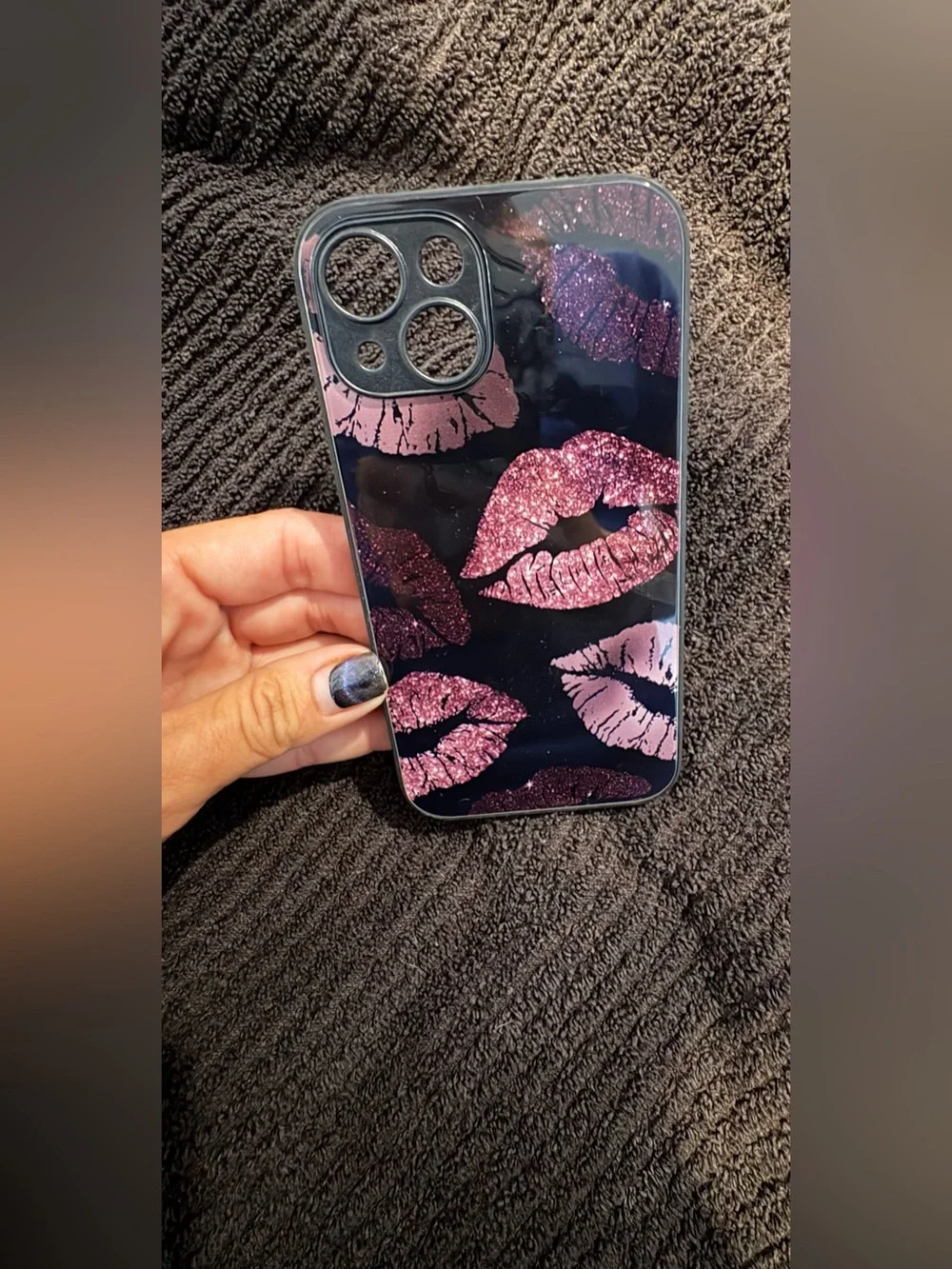 Glitter Pink Lip Kiss Phone Case for iPhone 13/14 - Shockproof Protection